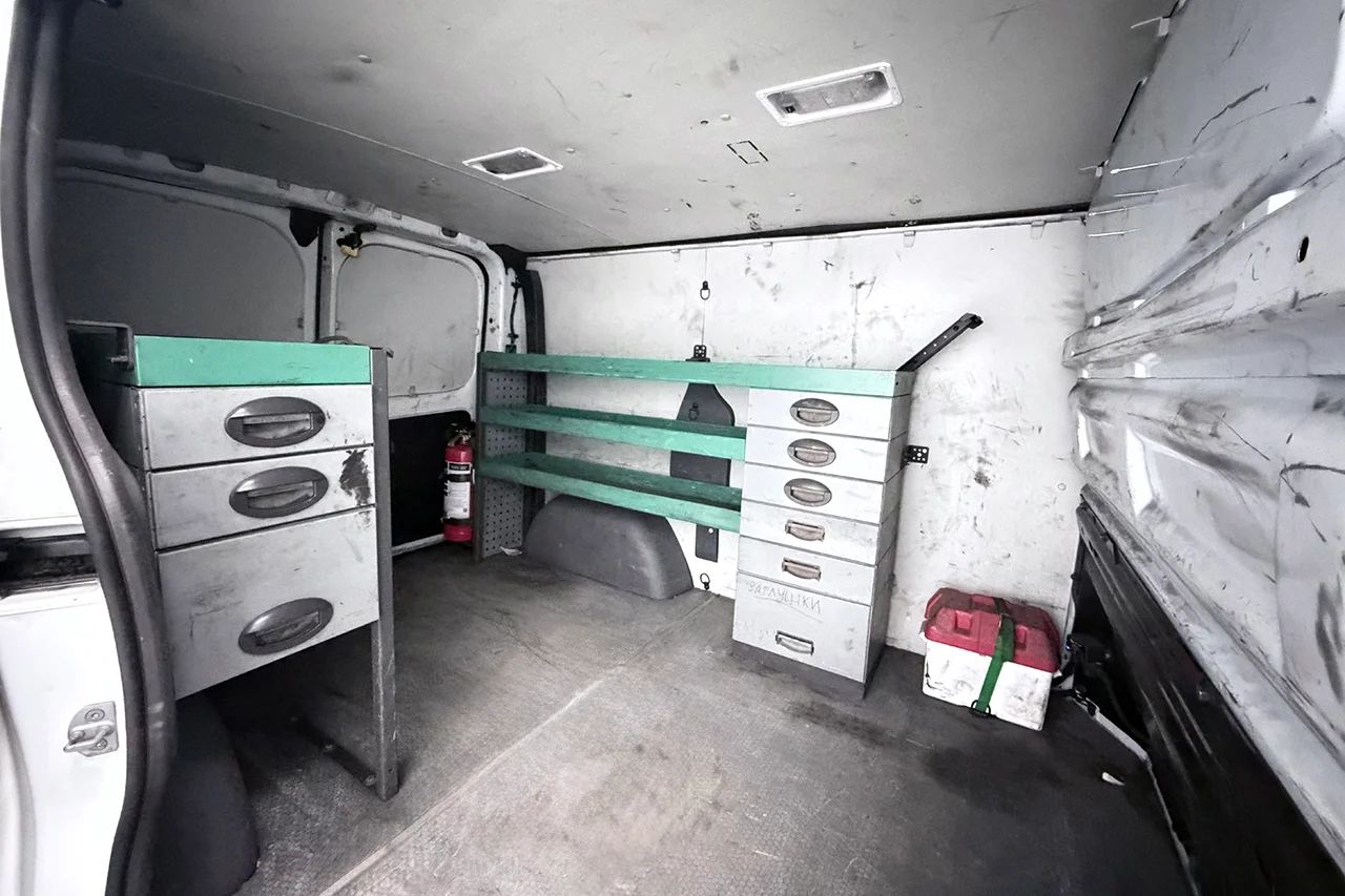 Renault Trafic 2.9t Drag Värmare Inredd 3-sits MOMS – bild 11 av 20