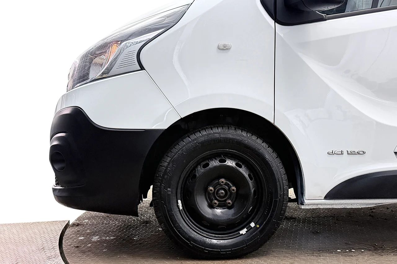 Renault Trafic 2.9t Drag Värmare Inredd 3-sits MOMS – bild 10 av 20
