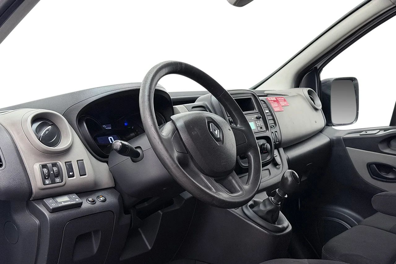 Renault Trafic 2.9t Drag Värmare Inredd 3-sits MOMS – bild 13 av 20