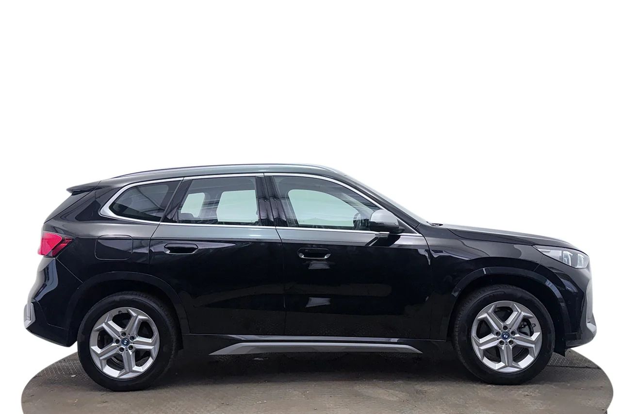 BMW x1 xDrive25e xLine Premium Drag Navi Kamera P-Klimat – bild 4 av 37