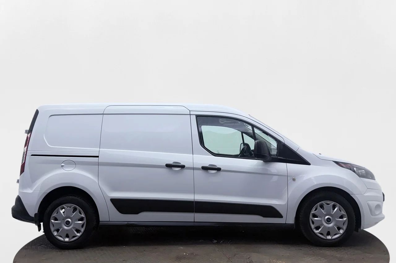 Ford Transit Connect 230 LWB 1.5 Drag Inredd 3-sits MOMS 100hk – bild 4 av 24
