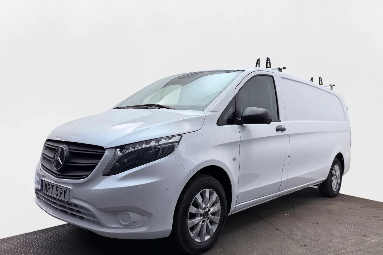 Mercedez-Benz Vito 116 CDI 2.8t L2 Drag Inredd Navi Kamera Läder 3-sits MOMS