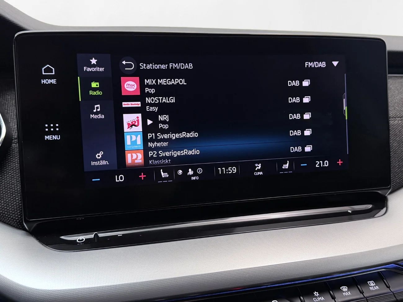 Skoda Octavia Scout 2.0 TDI 4x4 Drag Cockpit Kamera Värmare LED-ramp MOMS 200hk – bild 21 av 33