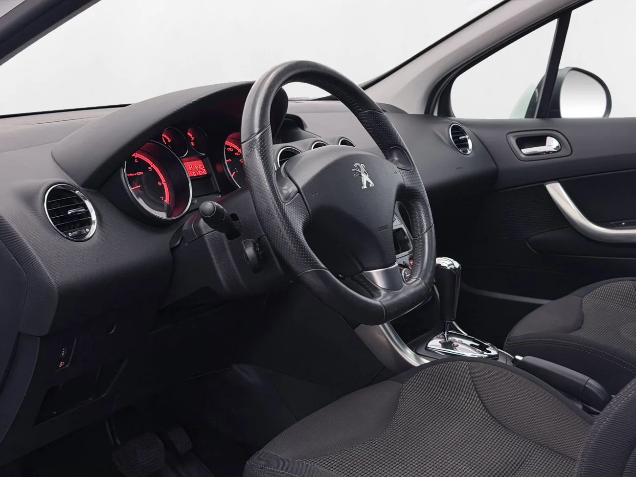 Peugeot 308 SW 1.6 Aut Pano P-Sens Kamkedja LÅGMIL 120hk – bild 11 av 22