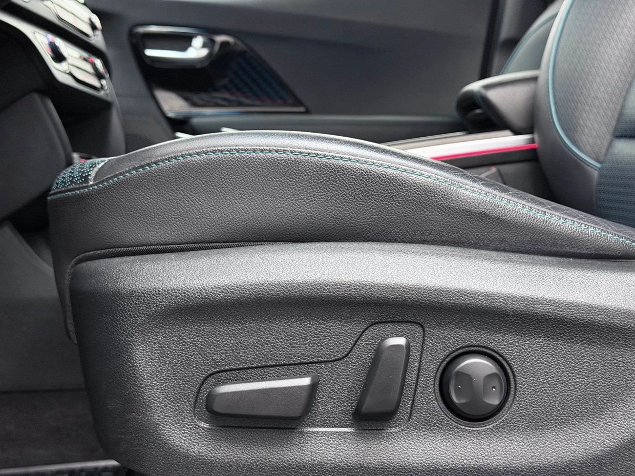 Kia e-Niro 64 kWh Advance Plus Läder Vent säten Kamera 204hk – bild 13 av 30