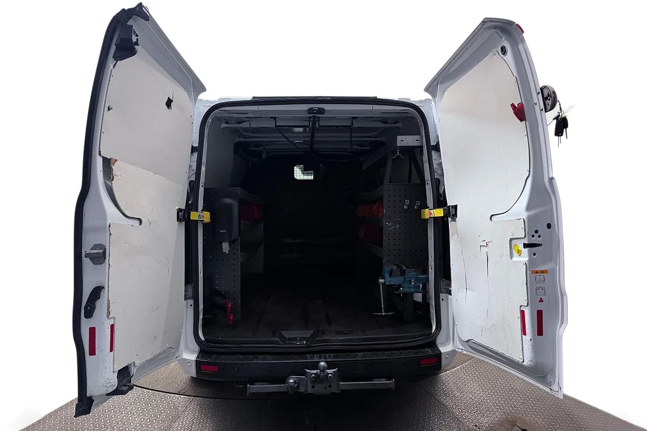 Ford Transit Custom 340 2.0 L2 Inredd 2xSidodörr Drag 3-sits Kamera MOMS 130hk – bild 7 av 28