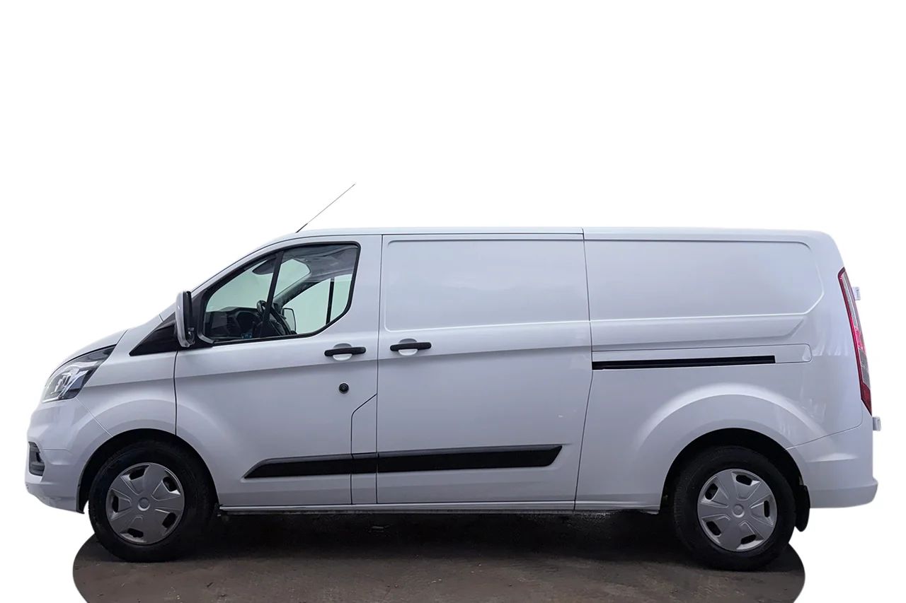 Ford Transit Custom 340 2.0 L2 Inredd 2xSidodörr Drag 3-sits Kamera MOMS 130hk – bild 9 av 28