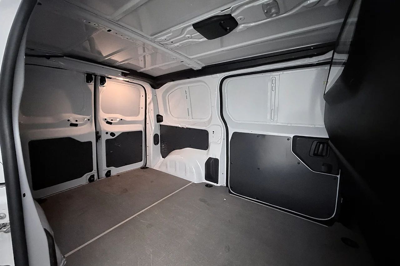 Toyota Proace Electric 75 kWh L2 Drag 2xSidodörr 3sits Navi MOMS – bild 9 av 26