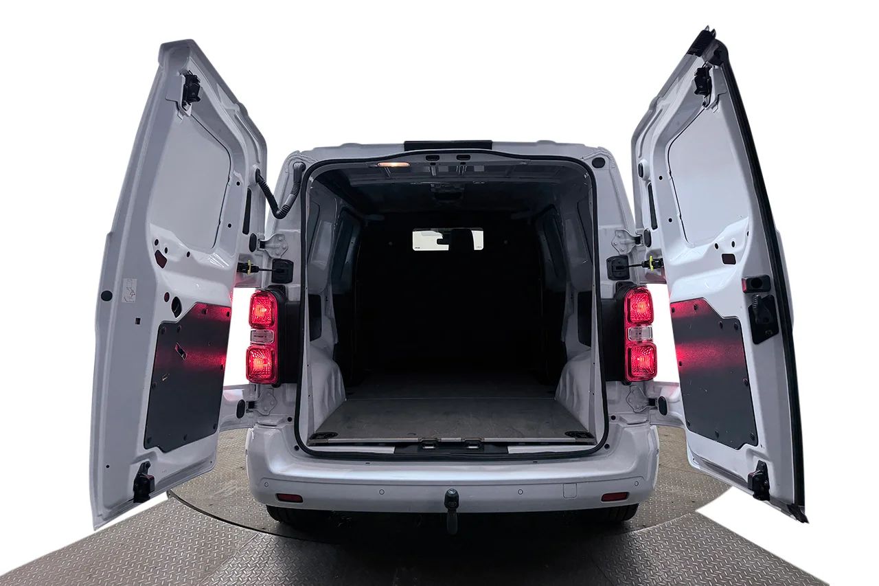 Toyota Proace Electric 75 kWh L2 Drag 2xSidodörr 3sits Navi MOMS – bild 6 av 26