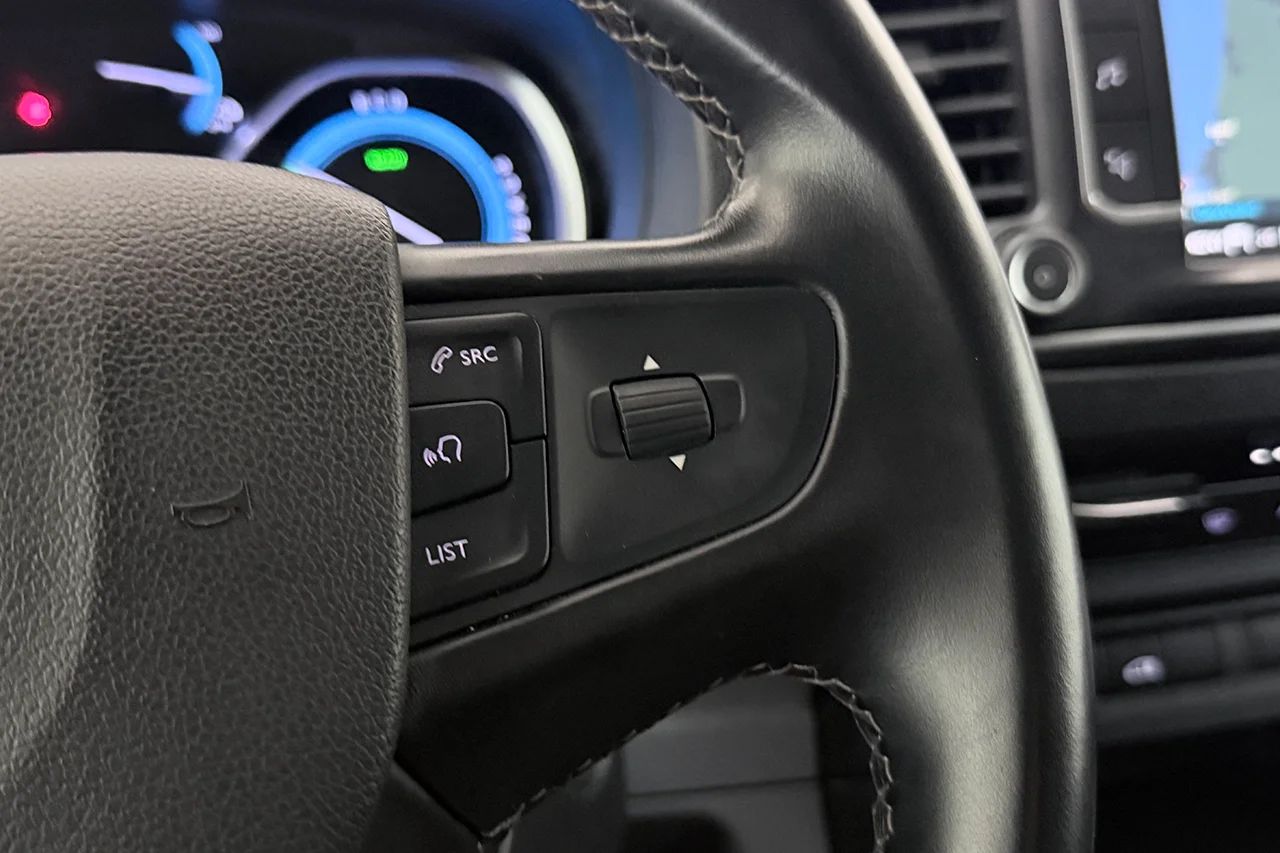Toyota Proace Electric 75 kWh L2 Drag 2xSidodörr 3sits Navi MOMS – bild 18 av 26