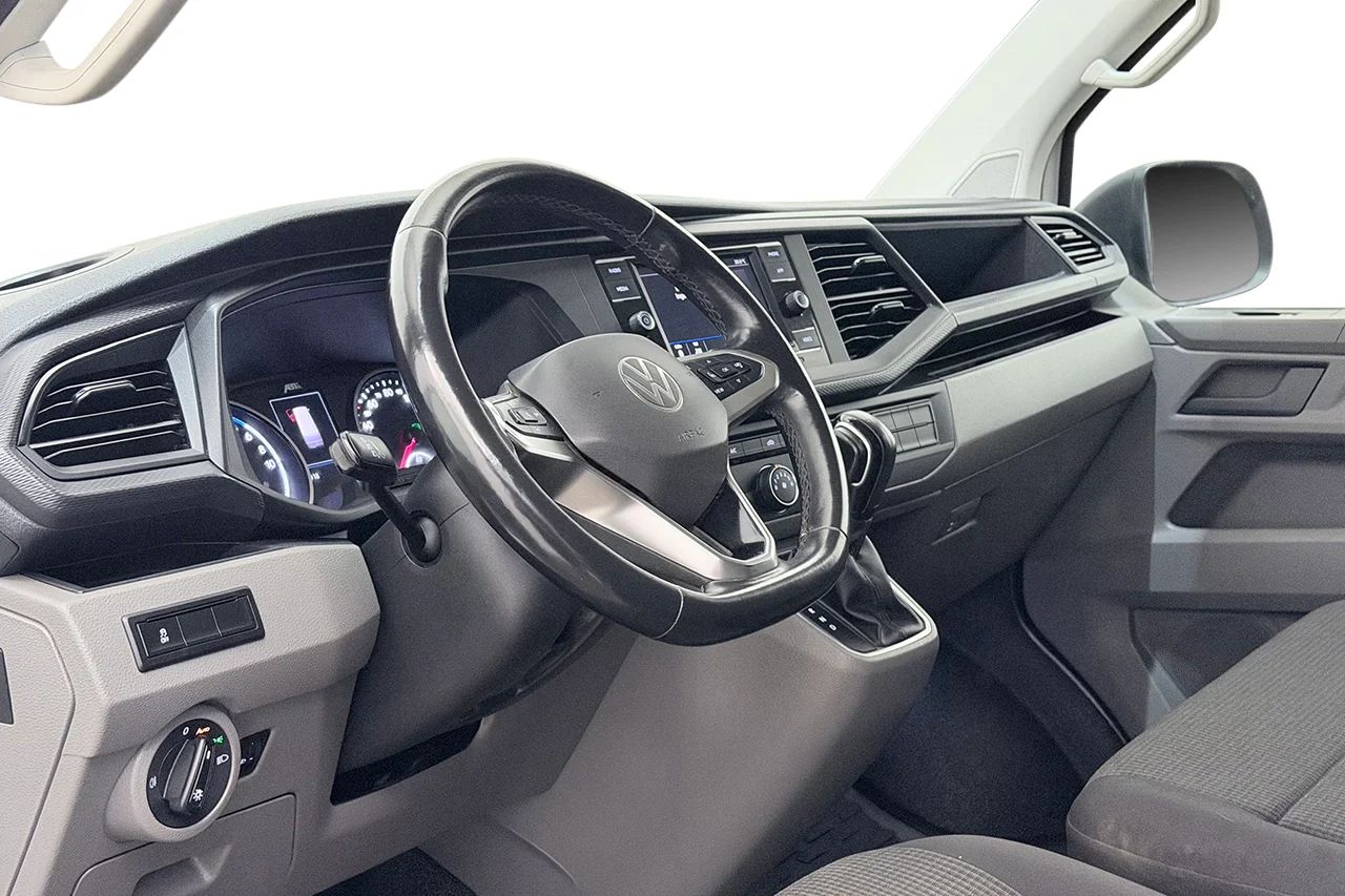 Volkswagen e-Transporter LWB 37.3 kWh Drag Inredd 3-sits CCS Kamera MOMS – bild 14 av 28