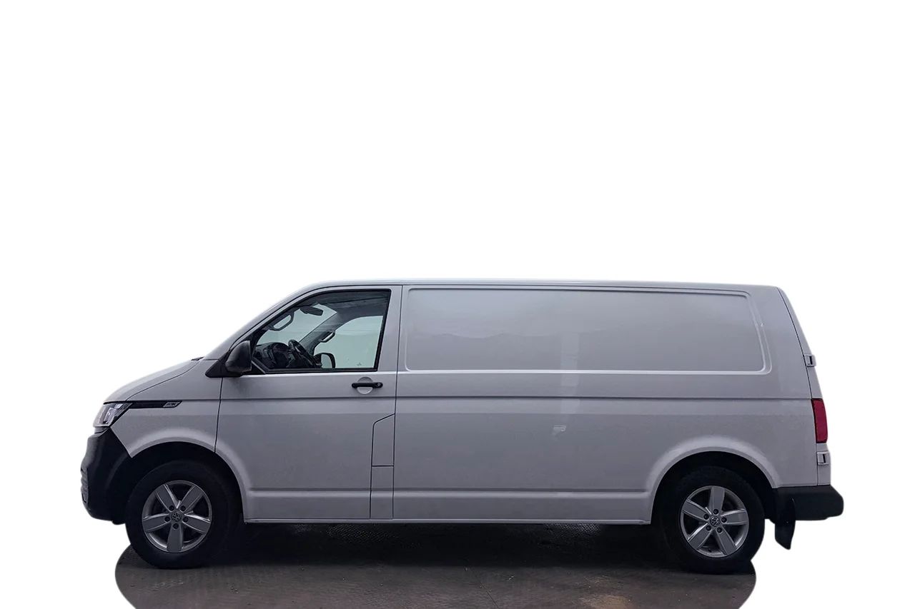 Volkswagen e-Transporter LWB 37.3 kWh Drag Inredd 3-sits CCS Kamera MOMS – bild 9 av 28