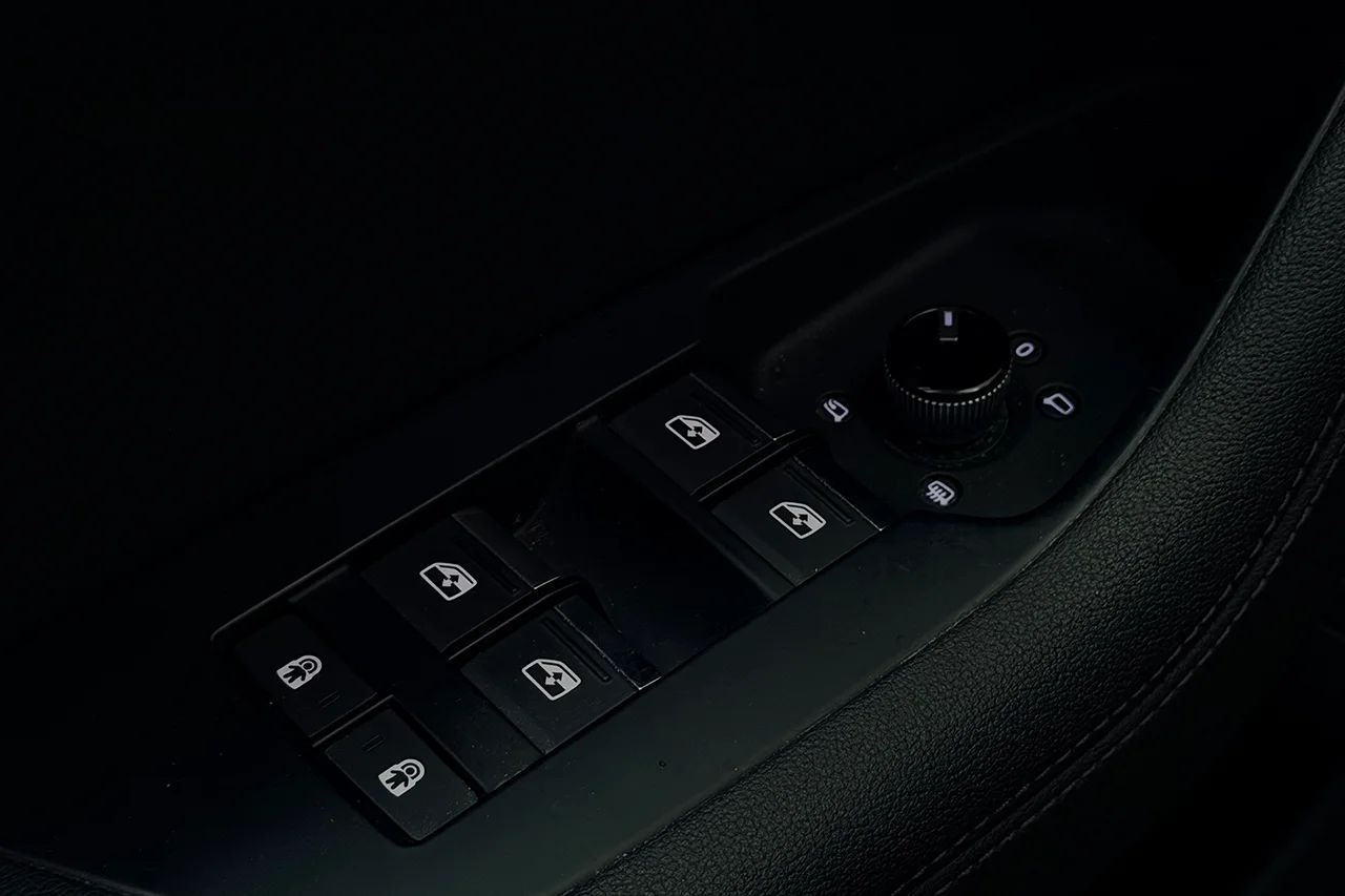 Audi A6 Allroad 55 TDI Drag Alpin Matrix 360° Navi Cockpit B&O Stolminne 350hk – bild 33 av 37