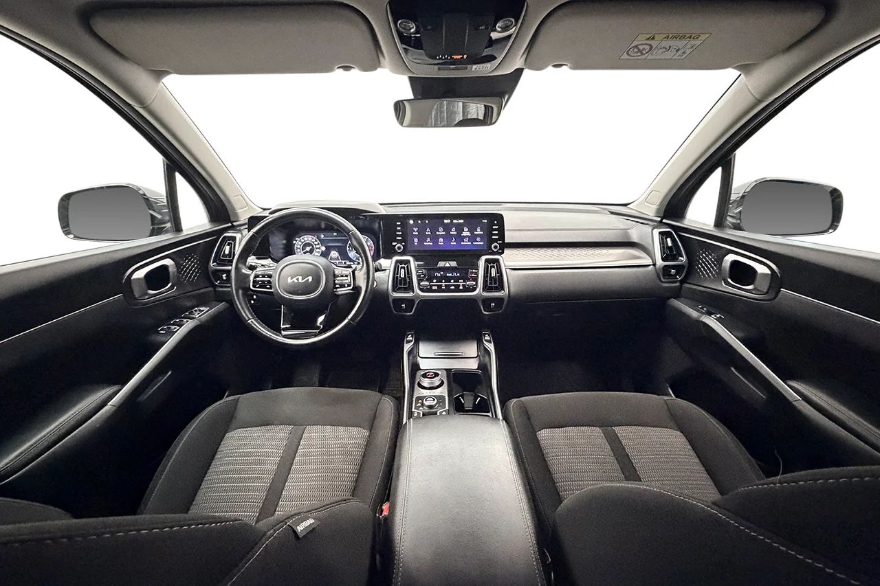 Kia Sorento PHEV AWD 7-sits Drag Navi Kamera MOMS 265hk – bild 14 av 32