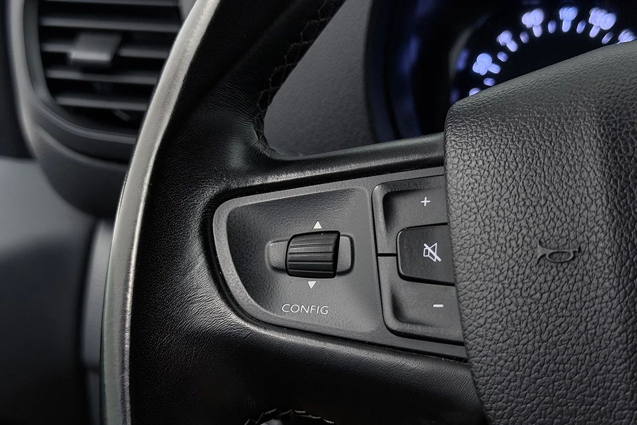 Peugeot Expert 2.0 L2 Drag Värmare P-Sens 3-sits MOMS 144hk – bild 17 av 23