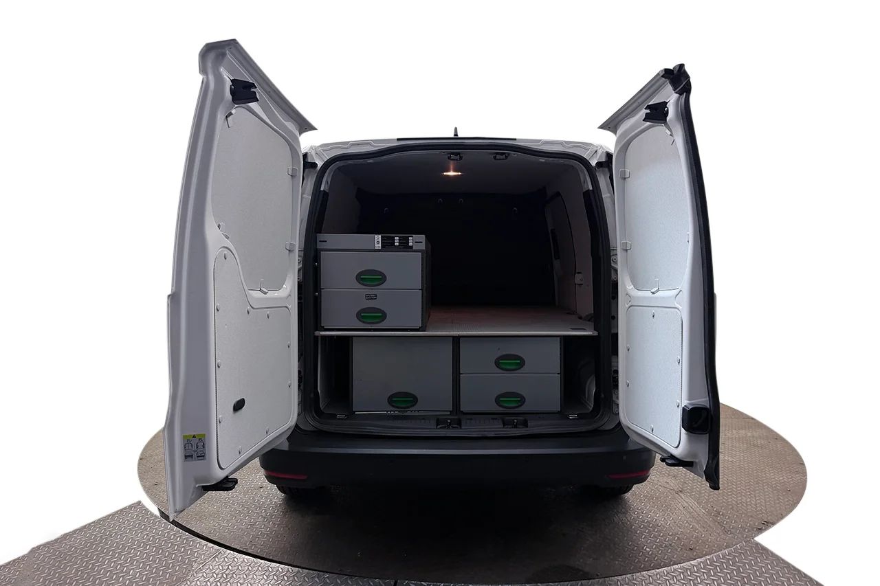 Volkswagen Caddy Cargo 2.0 TDI Aut Inredd Drivepkt Värmare MOMS 122hk – bild 7 av 29