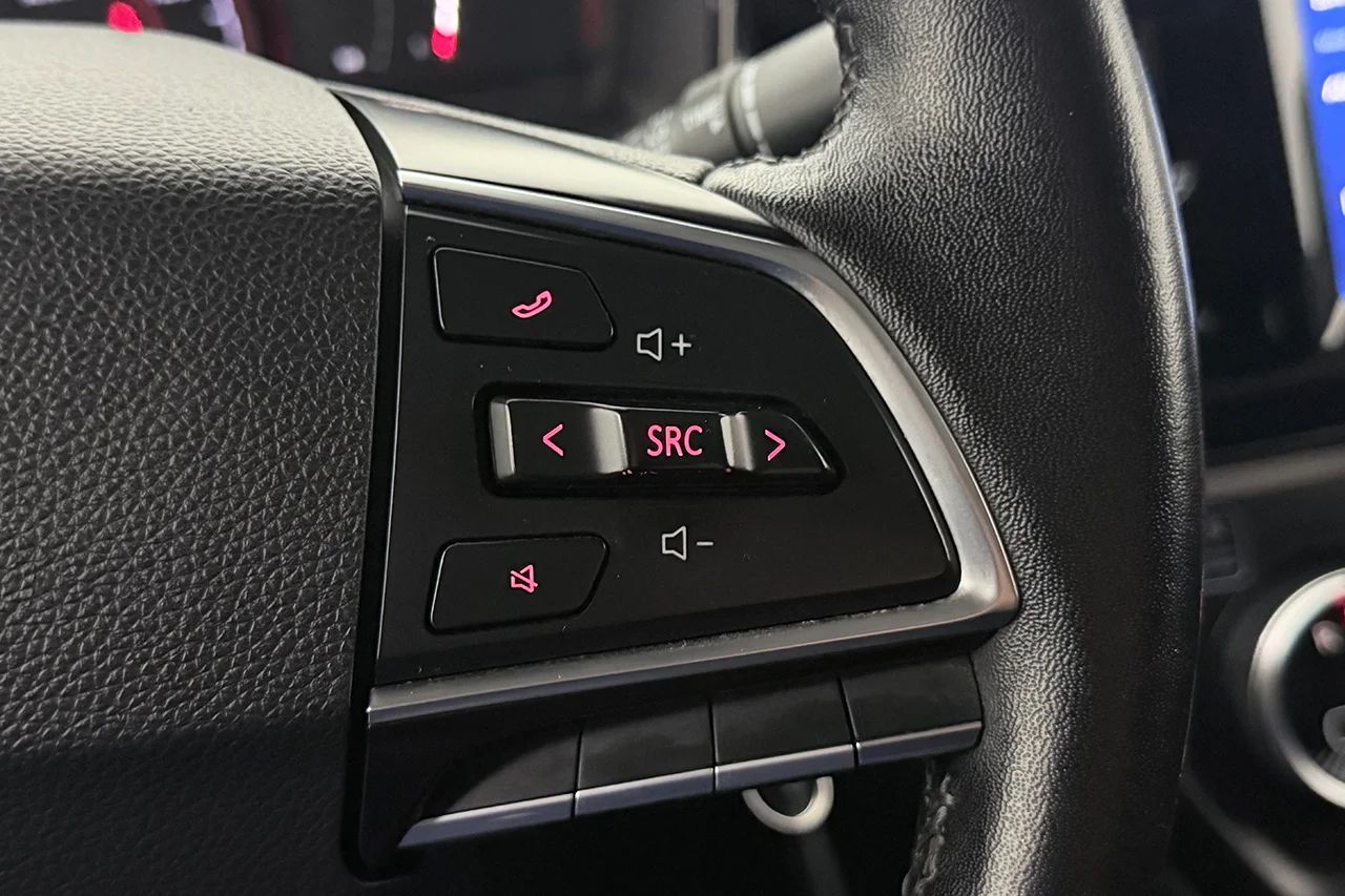 Maxus e-Deliver 3 50.2 kWh L1H1 Drag Kamera CarPlay CCS MOMS 120hk – bild 20 av 27