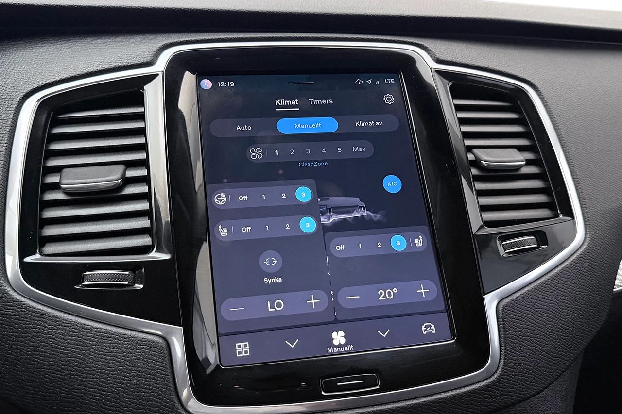 Volvo XC90 Recharge T8 AWD Plus Bright 7-sits Läder Drag H/K P-Klimat BLIS 456hk – bild 25 av 35