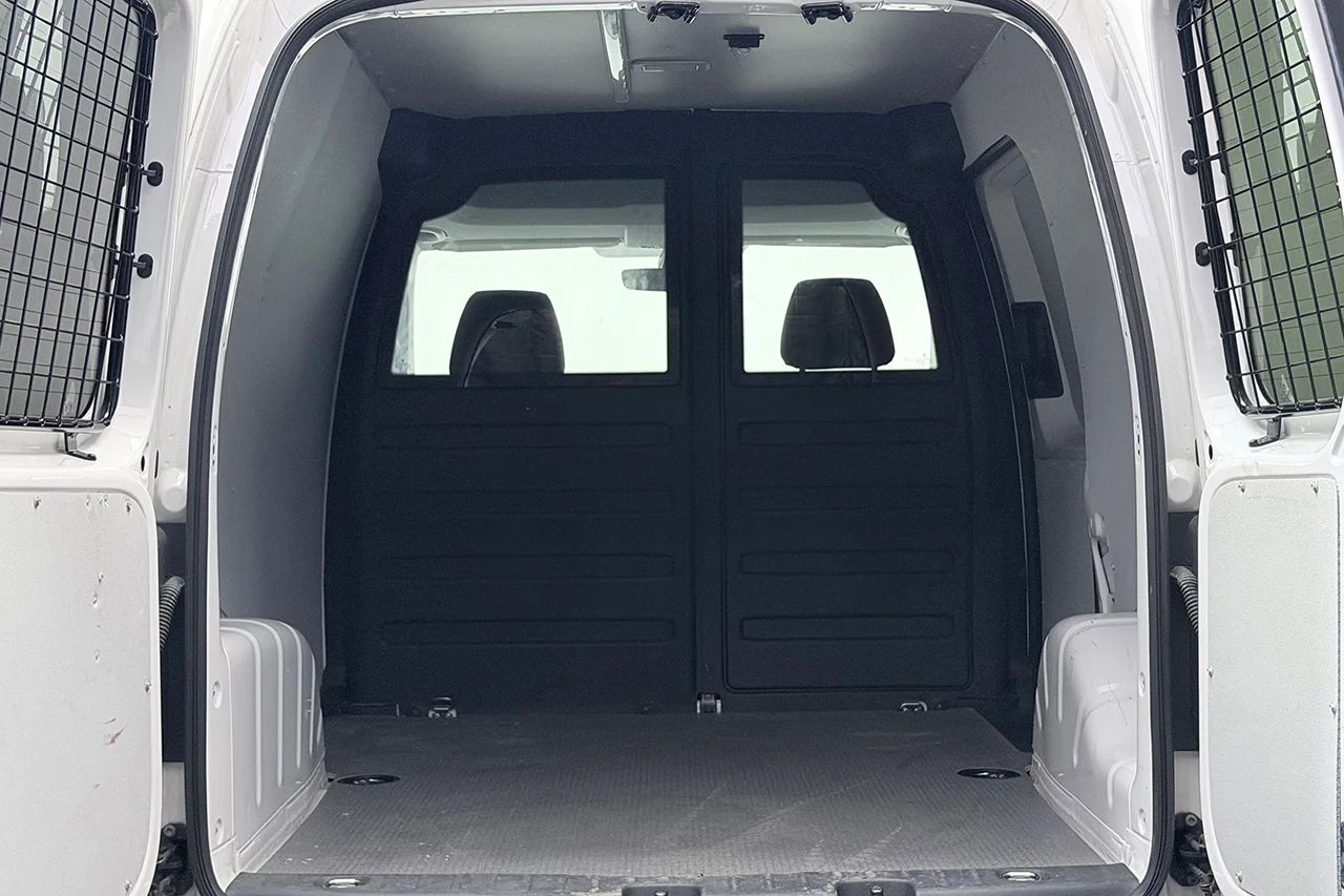 Volkswagen Caddy Skåp 1.4 TGI Drag CNG P-Sens LÅGMIL MOMS 110hk – bild 12 av 26
