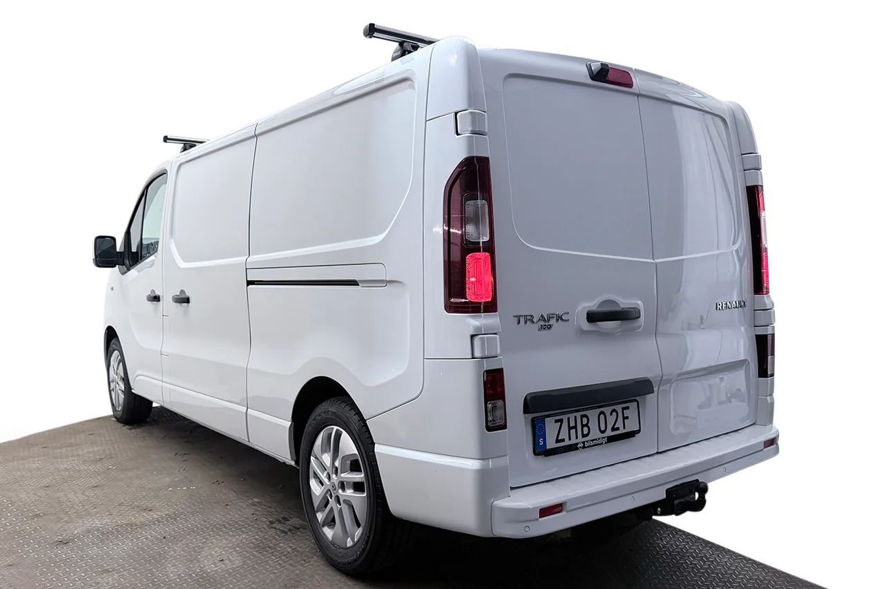 Renault Trafic Skåp 3.0t 2.0 L2 2xSidodörr Drag Värmare Navi Kamera 3sits – bild 8 av 30