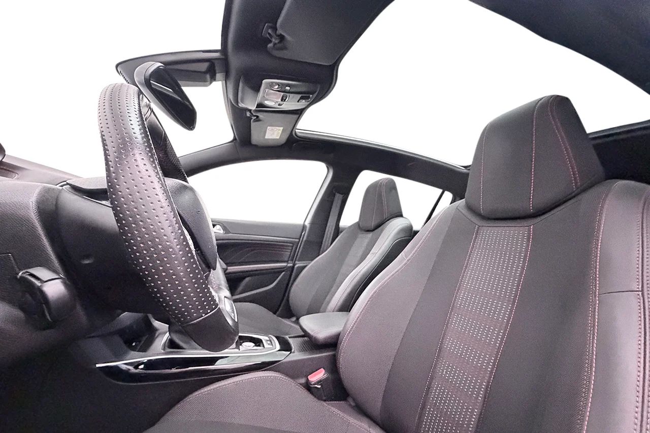 Peugeot 308 1.2 PureTech GT-Line Pano Massage AppConnect P-Sens 131hk – bild 13 av 30