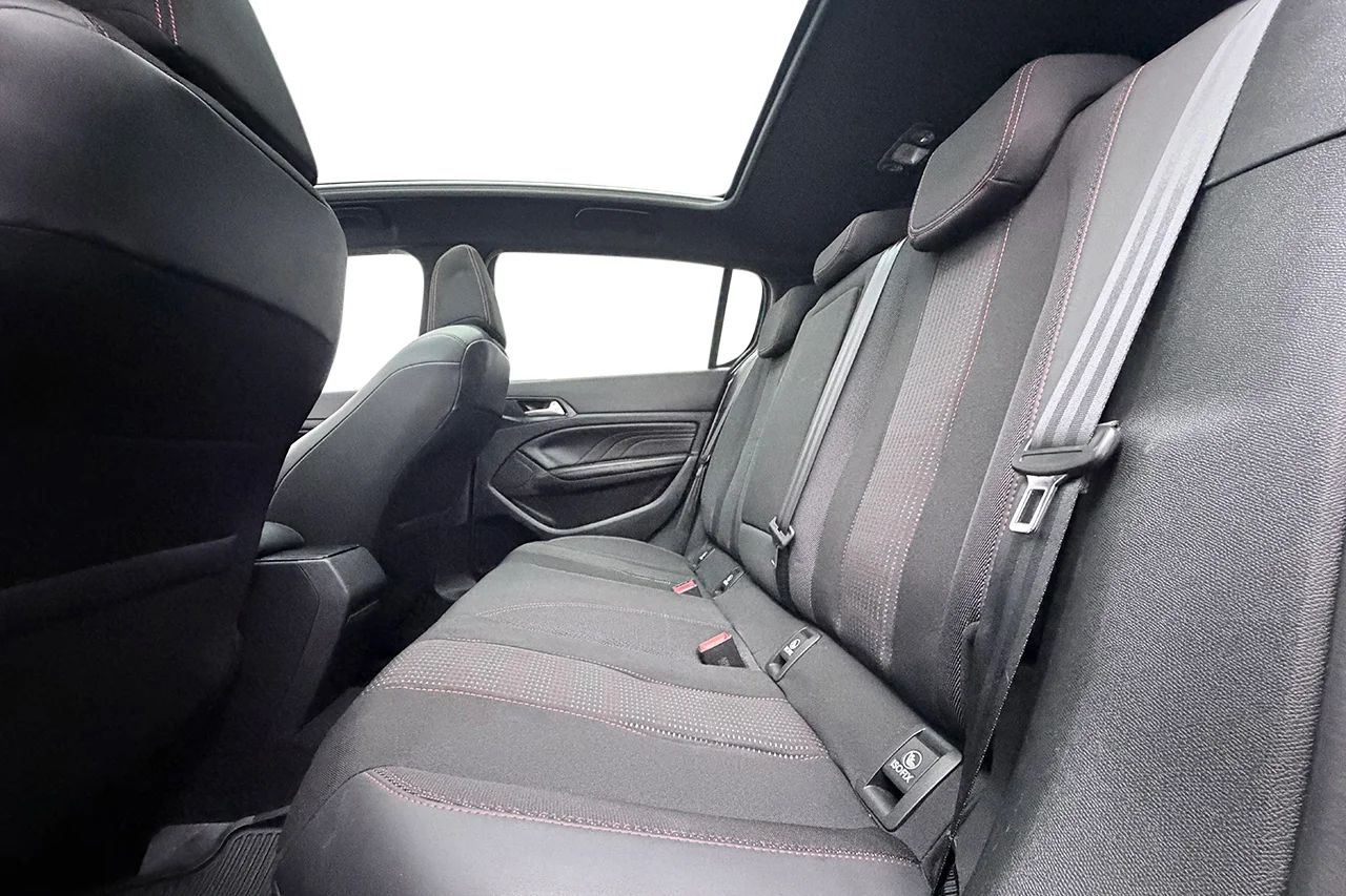 Peugeot 308 1.2 PureTech GT-Line Pano Massage AppConnect P-Sens 131hk – bild 15 av 30