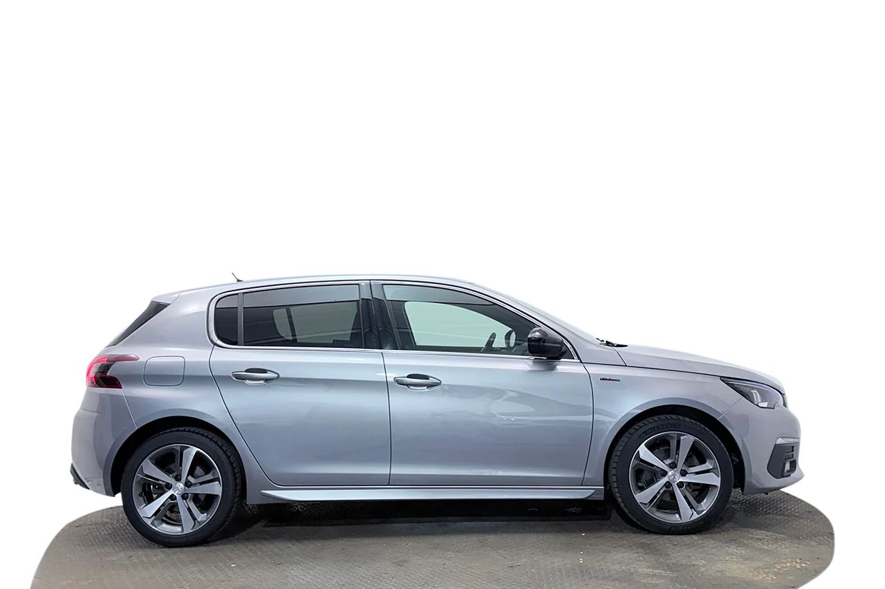 Peugeot 308 1.2 PureTech GT-Line Pano Massage AppConnect P-Sens 131hk – bild 4 av 30