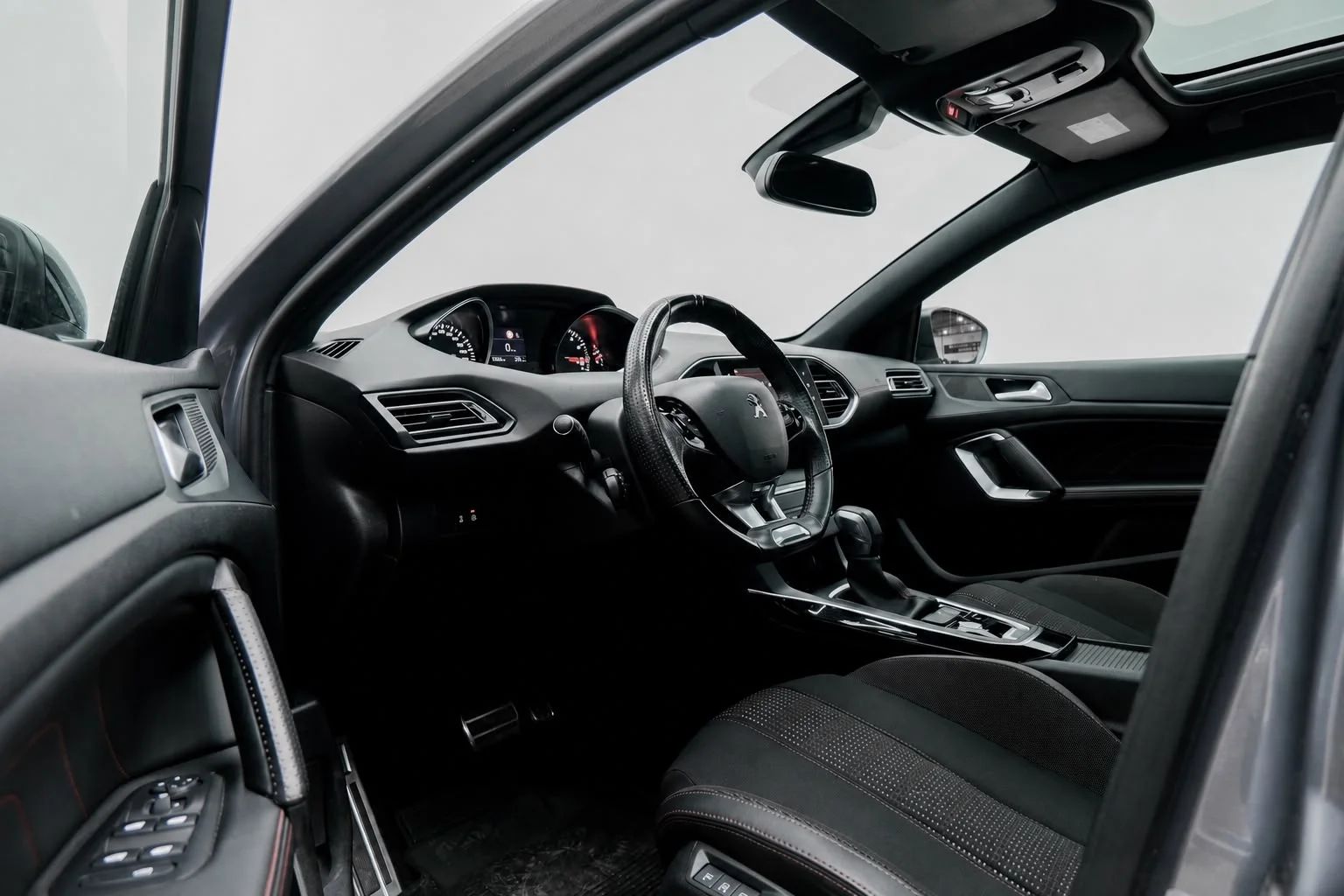 Peugeot 308 1.2 PureTech GT-Line Pano Massage AppConnect P-Sens 131hk – bild 11 av 30