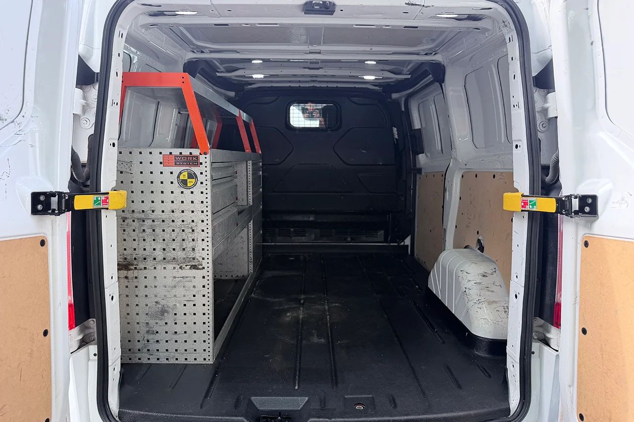 Ford Transit Custom 280 2.0 Aut Drag Inredd Kamera P-Sens 3-sits 130hk – bild 12 av 25