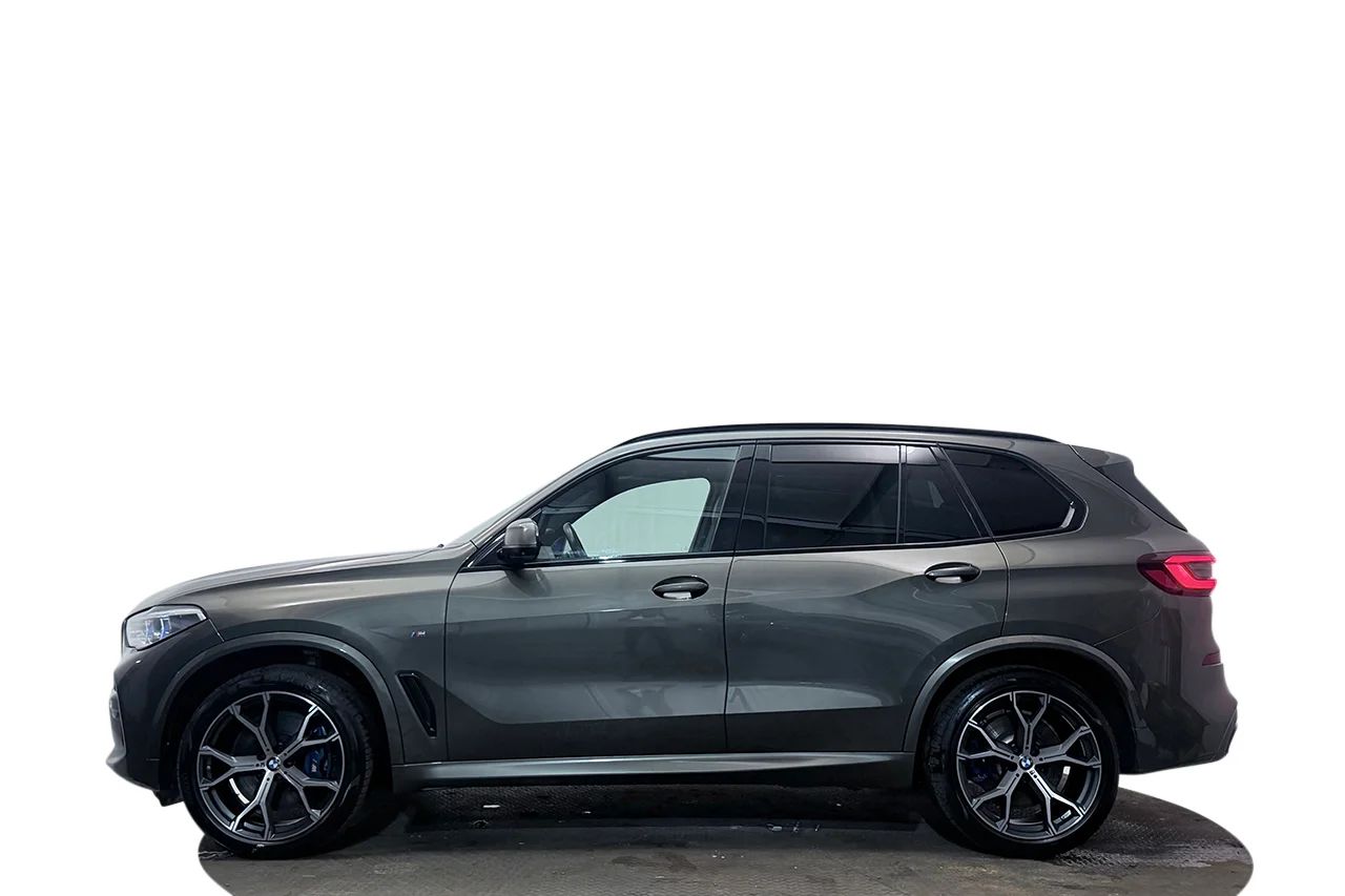 BMW X5 xDrive40d M Sport Drag Pano Värmare 360° HUD B&W 340hk – bild 9 av 36
