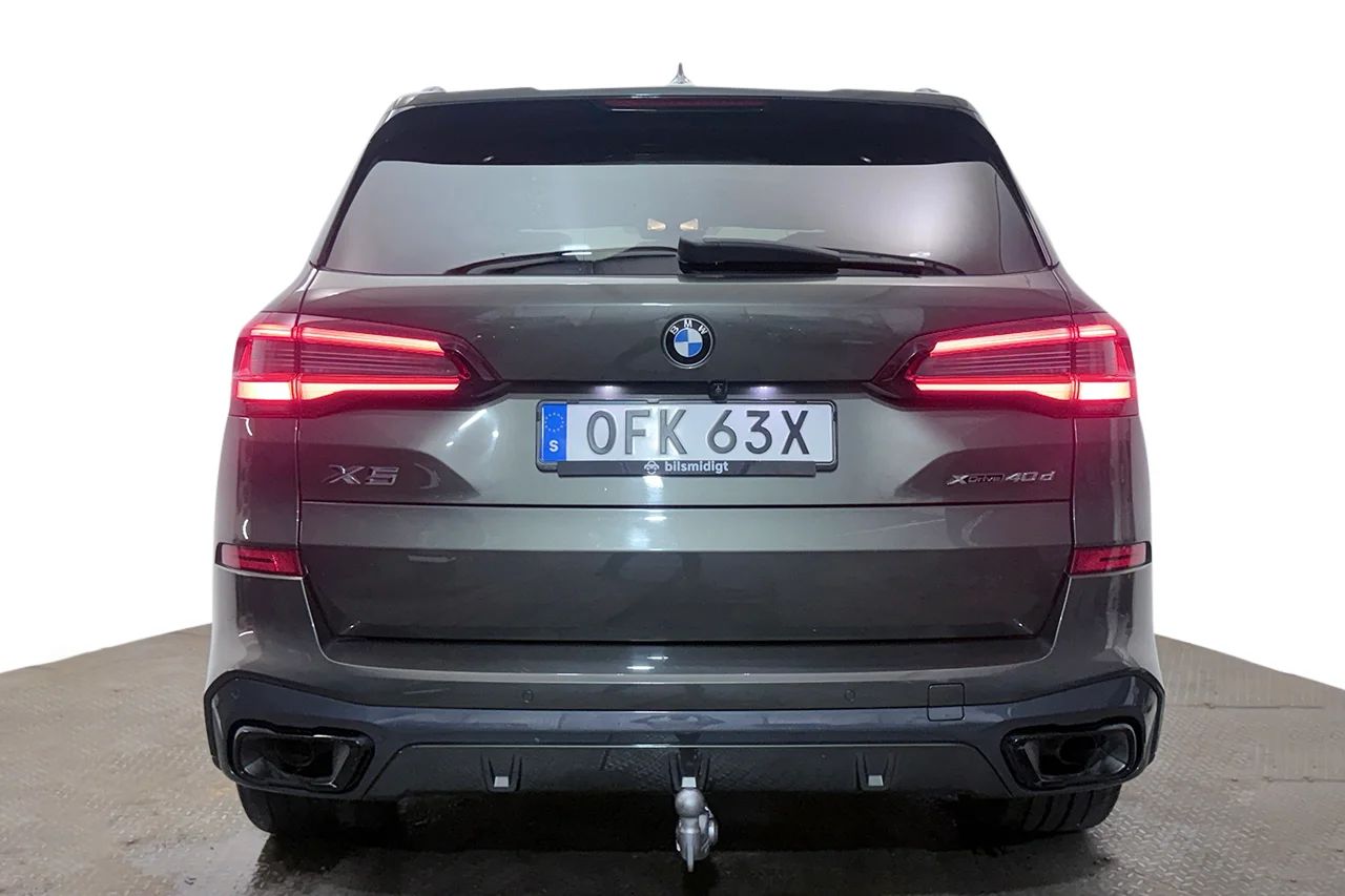 BMW X5 xDrive40d M Sport Drag Pano Värmare 360° HUD B&W 340hk – bild 6 av 36