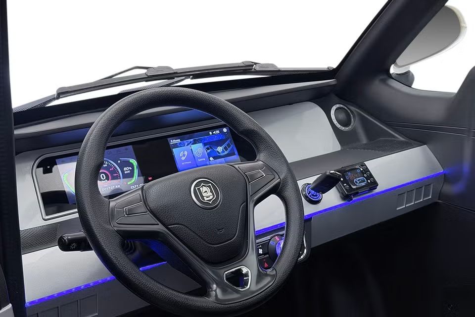 Titan Zero R4S 4-sits Läder Taklucka Värmare Cockpit Kamera USB Klass 2 – bild 13 av 20