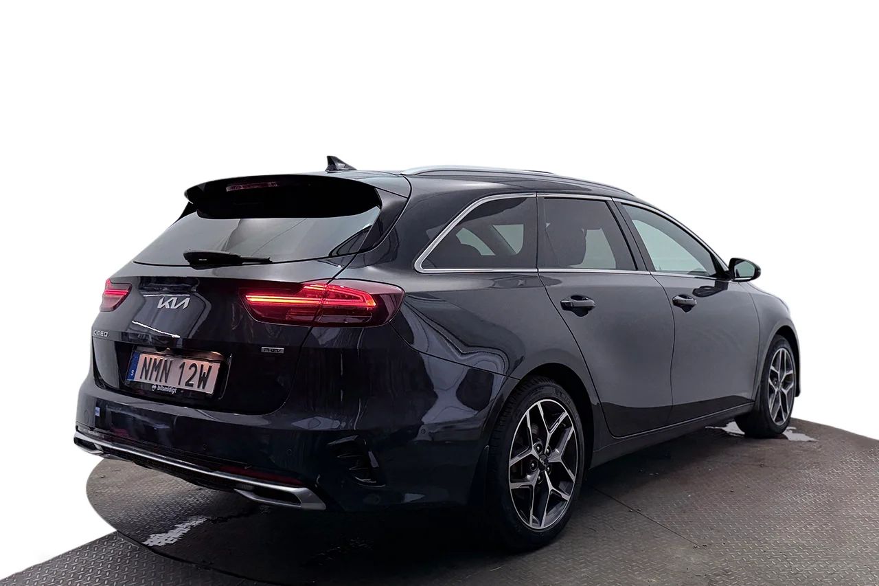 Kia Ceed SW Plug-in Advance Plus Läder Panorama Navi Cockpit 141hk – bild 5 av 35