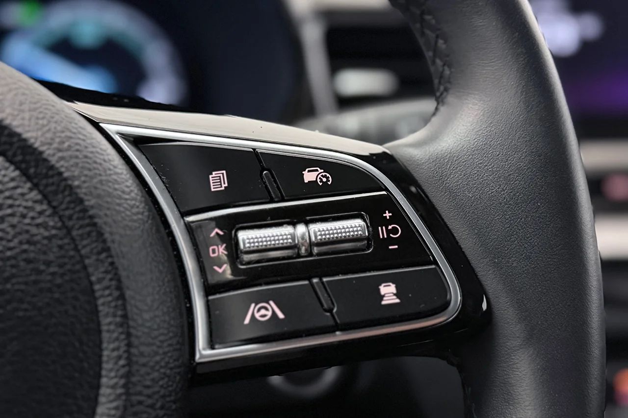 Kia Ceed SW Plug-in Advance Plus Läder Panorama Navi Cockpit 141hk – bild 21 av 35