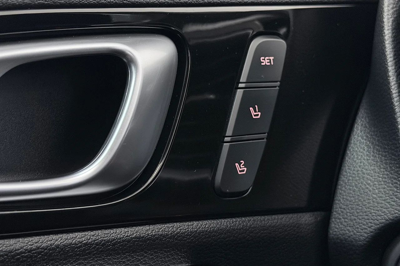 Kia Ceed SW Plug-in Advance Plus Läder Panorama Navi Cockpit 141hk – bild 14 av 35