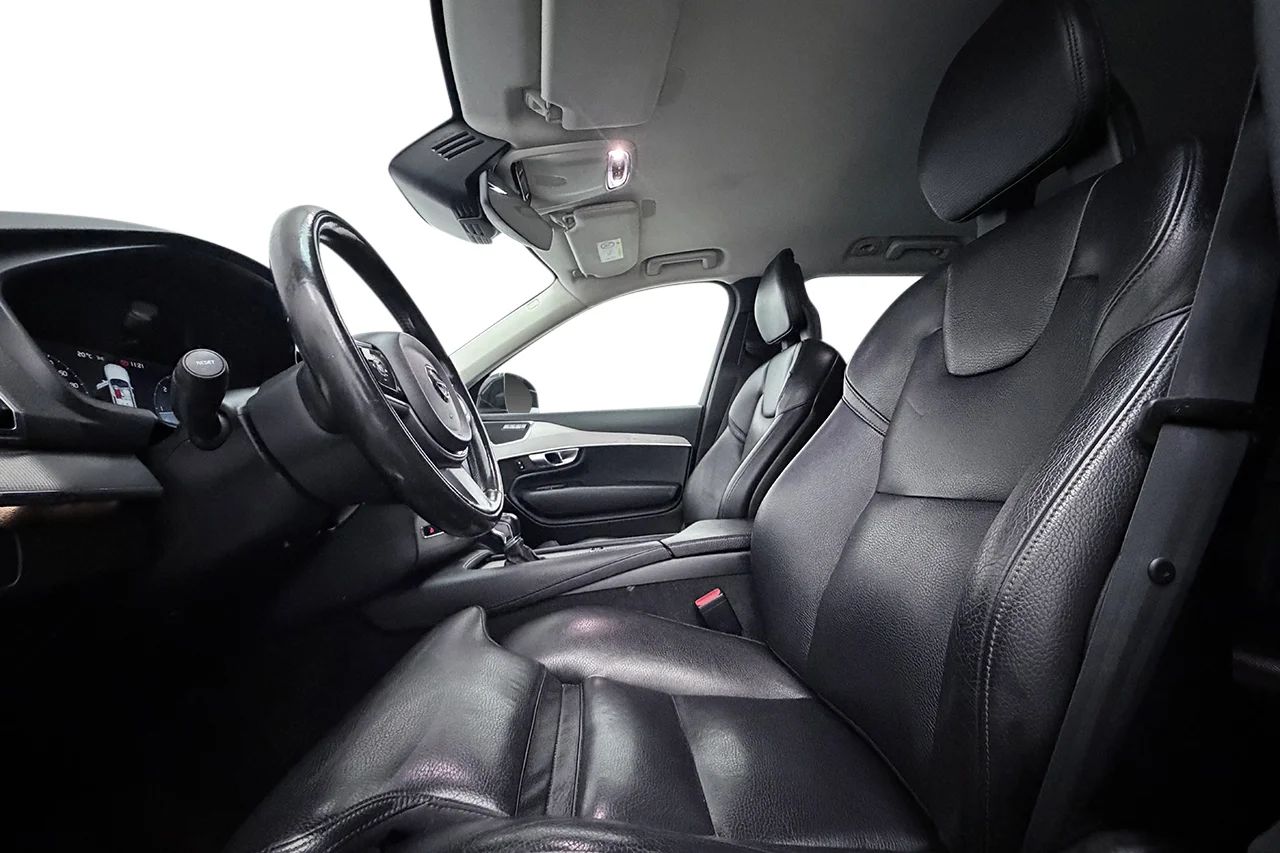 Volvo XC90 D4 Inscription Navi Kamera Läder P-Klimat Keyless 190hk – bild 11 av 36