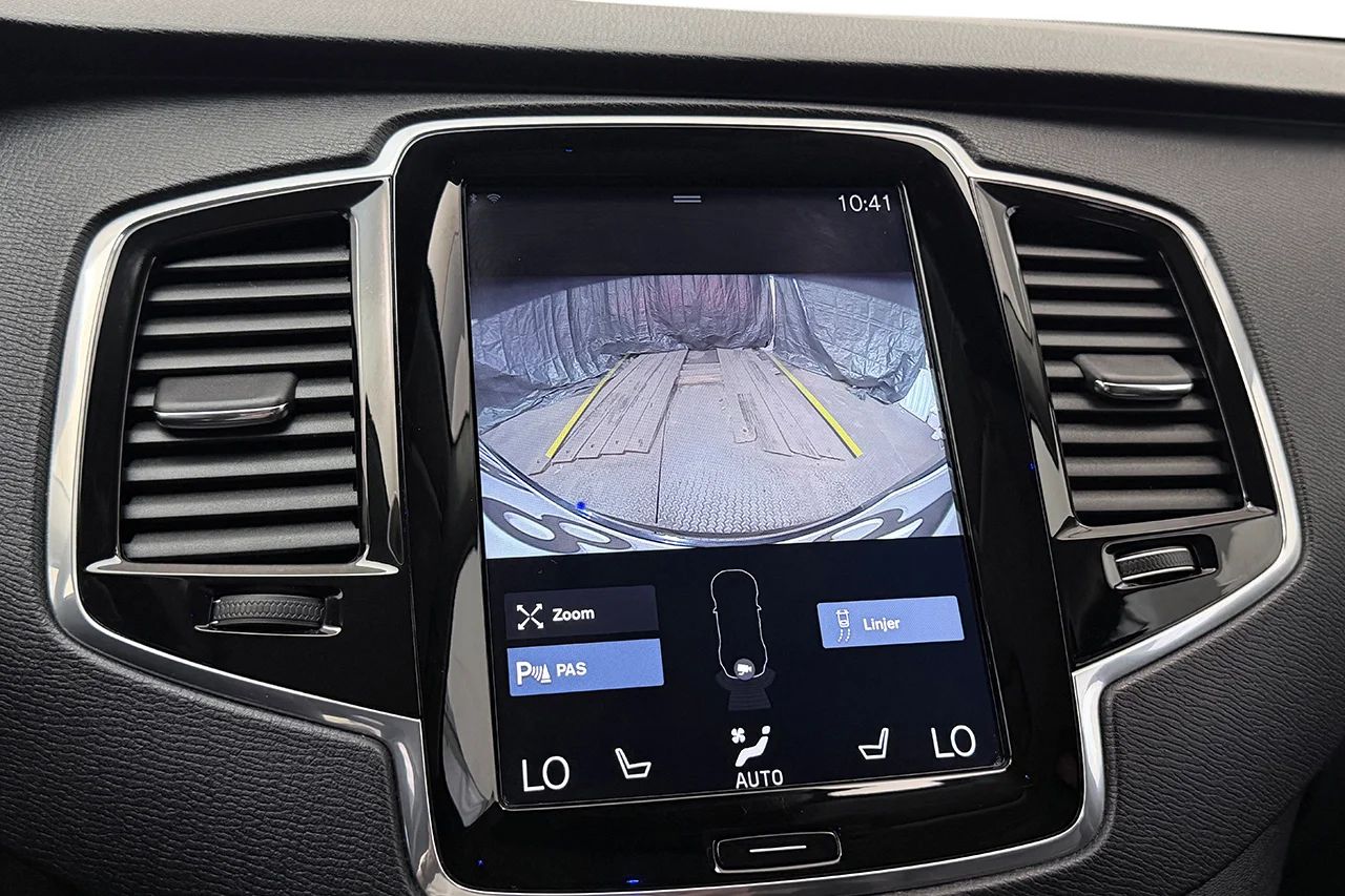 Volvo XC90 D4 Inscription Navi Kamera Läder P-Klimat Keyless 190hk – bild 25 av 36