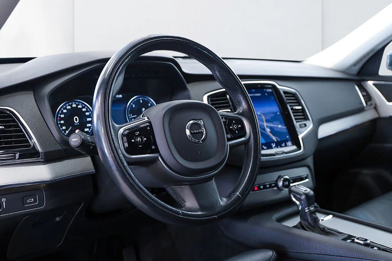 Volvo XC90 D4 Inscription Navi Kamera Läder P-Klimat Keyless 190hk – bild 13 av 36