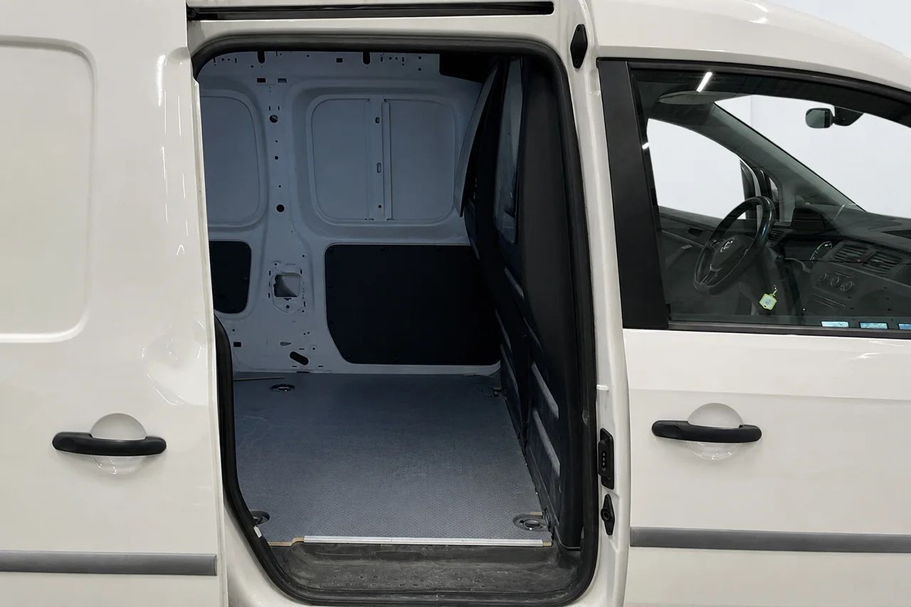 Volkswagen e-Caddy Maxi 37.3 kWh P-Sens App-Connect MOMS 113hk – bild 6 av 9