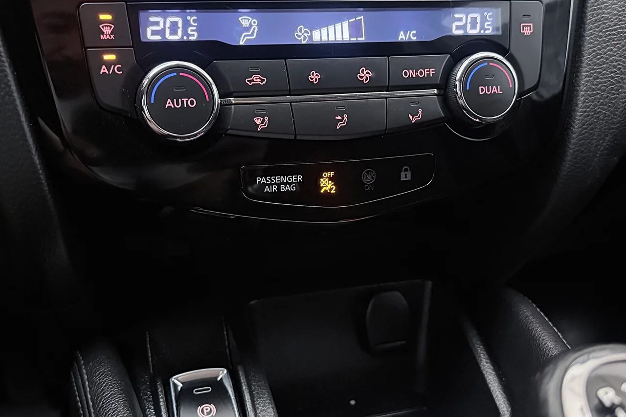 Nissan Qashqai 1.6 4x4 Acenta Drag Kamkedja 130hk – bild 20 av 27