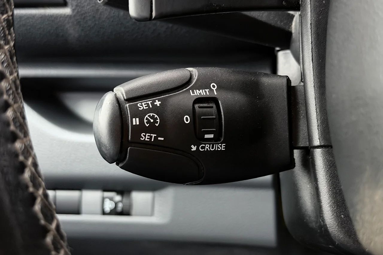 Peugeot Expert Utökad Last 2.0 L2 Drag Inredd 2xSidodörr 3-sits Värmare MOMS – bild 23 av 29