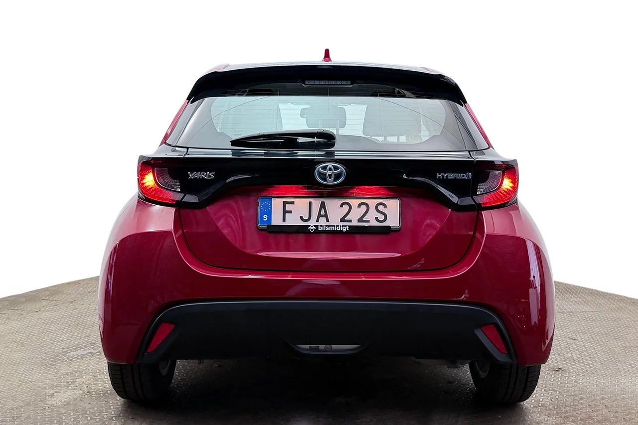 Toyota Yaris Hybrid Aut Kamera Filassist AdaptivFH MOMS 116hk – bild 6 av 28
