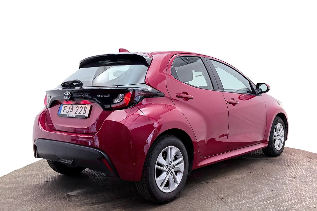 Toyota Yaris Hybrid Aut Kamera Filassist AdaptivFH MOMS 116hk – bild 5 av 28