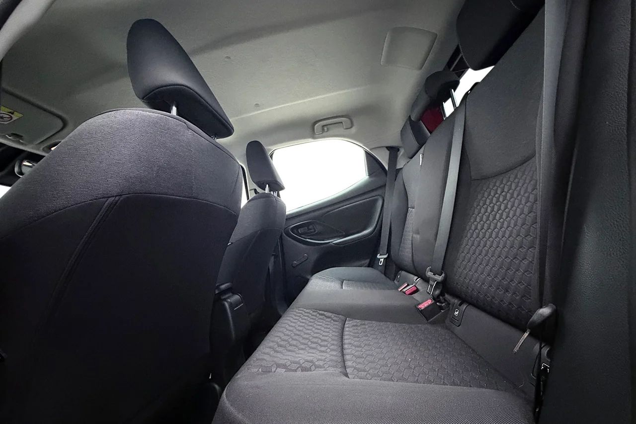 Toyota Yaris Hybrid Aut Kamera Filassist AdaptivFH MOMS 116hk – bild 13 av 28