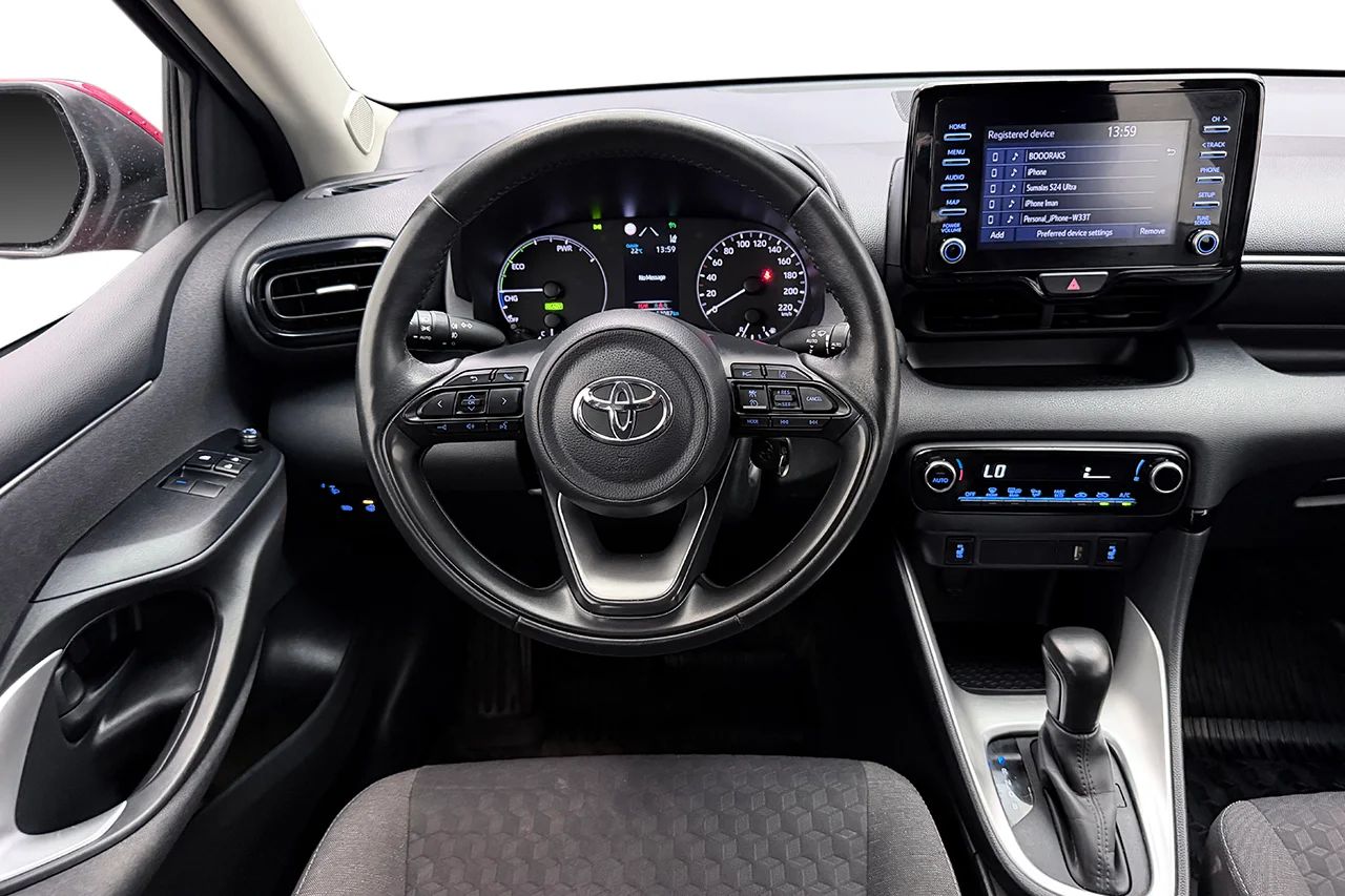 Toyota Yaris Hybrid Aut Kamera Filassist AdaptivFH MOMS 116hk – bild 16 av 28