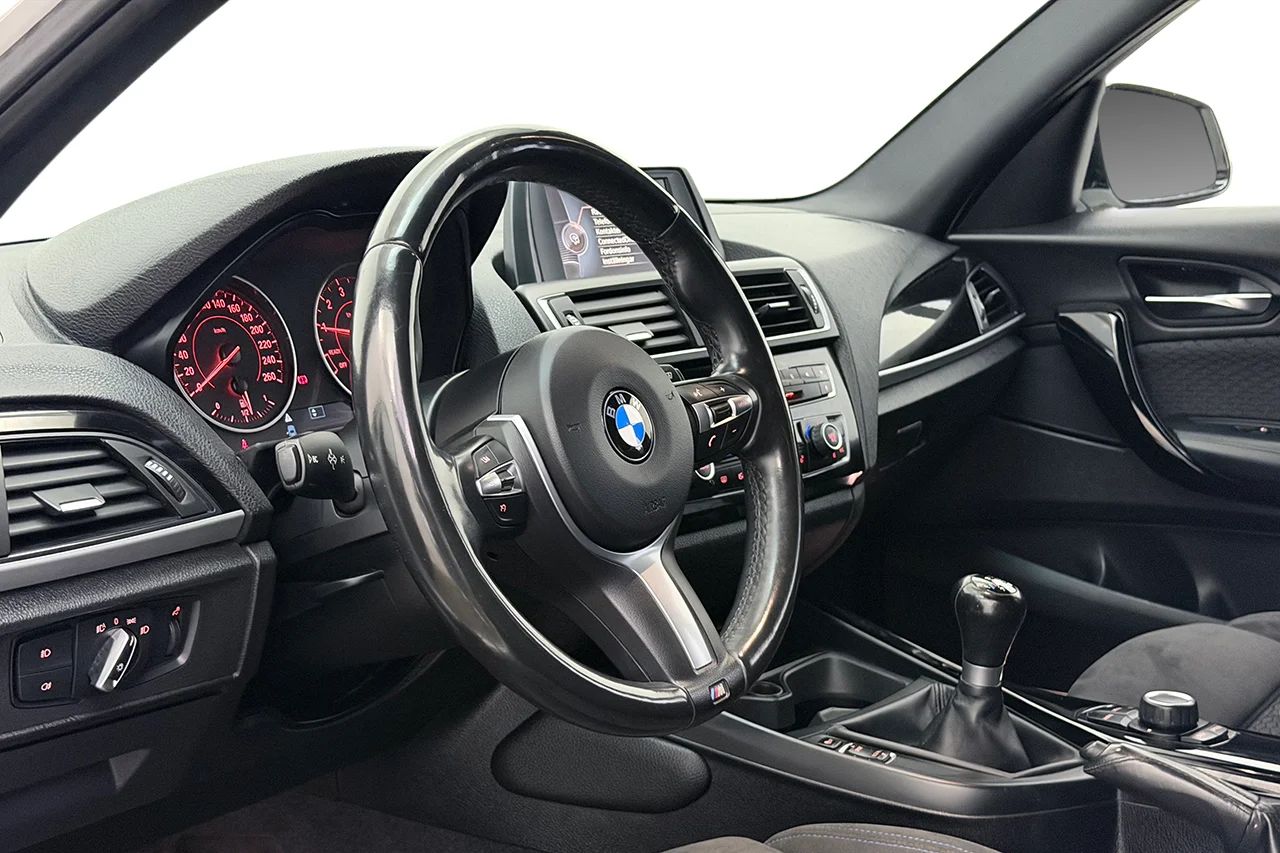 BMW 118i 5-dörr M Sport Drag Ljuspkt P-Sens Kamkedja 136hk – bild 12 av 28