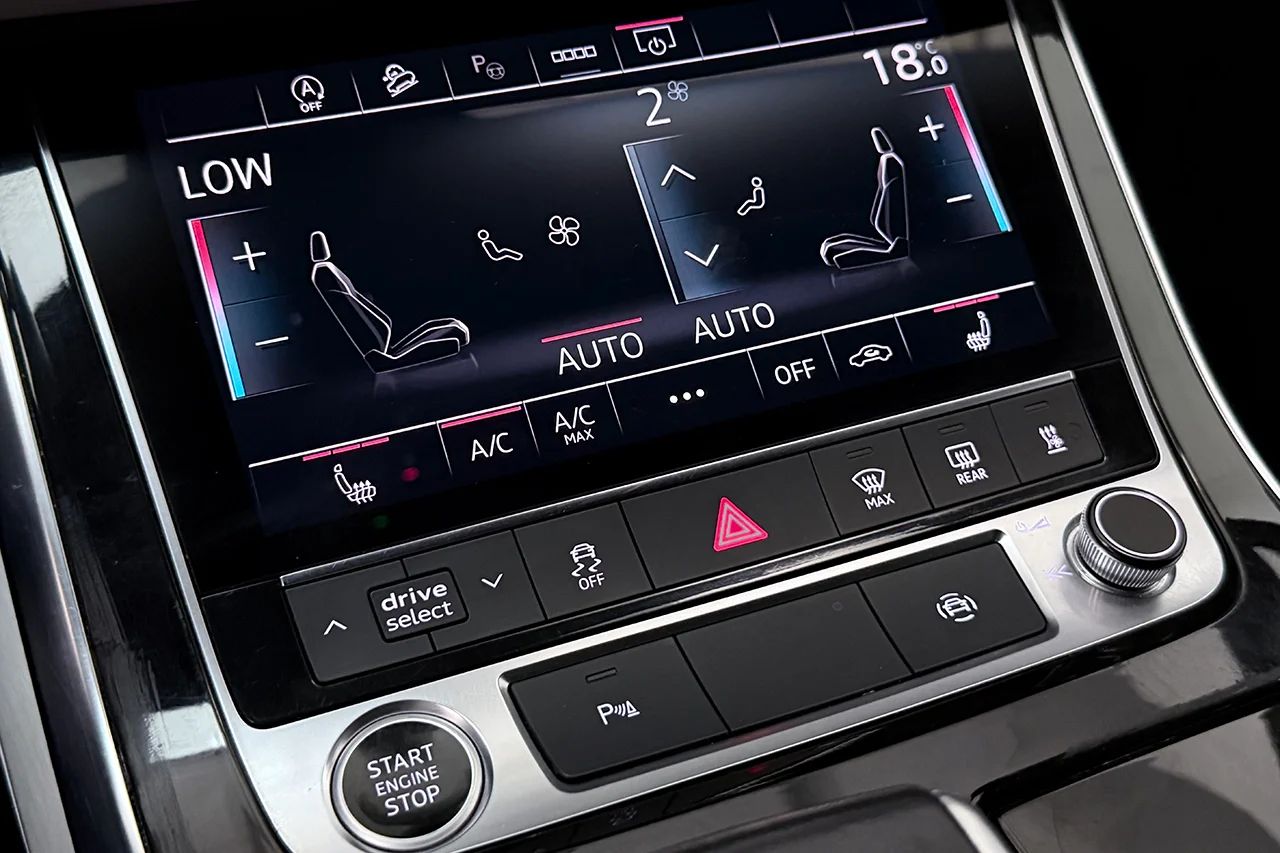 Audi Q7 50 TDI Q S Line Komfort Alpin 7sits Drag Cockpit+ Värmare – bild 30 av 37