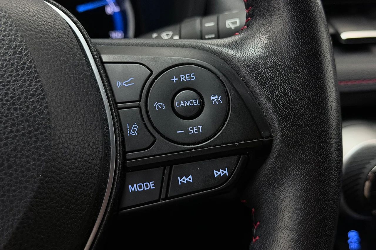 Toyota RAV4 Plug-in Style Premium Läder 360° Navi JBL Keyless 306hk – bild 20 av 33