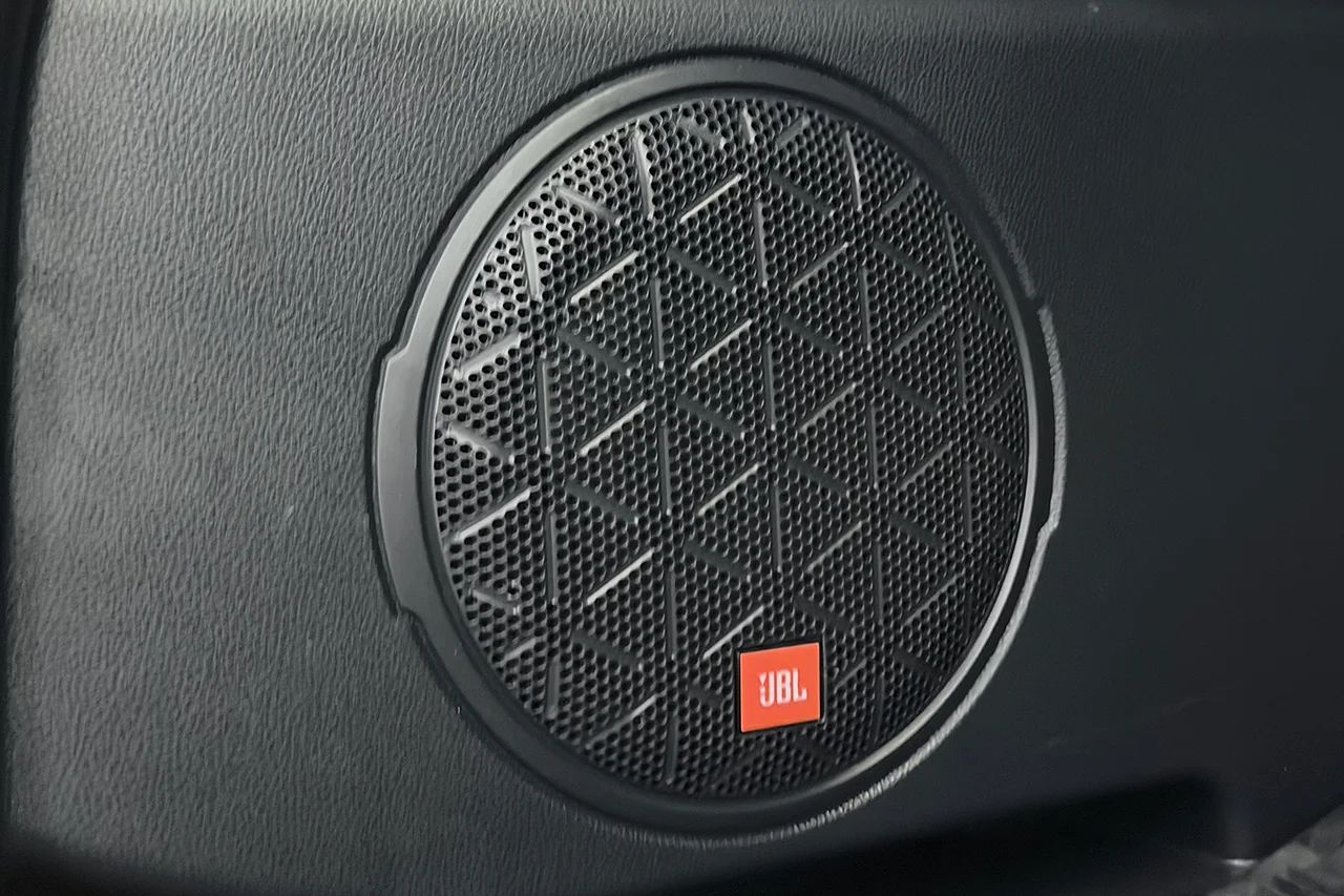 Toyota RAV4 Plug-in Style Premium Läder 360° Navi JBL Keyless 306hk – bild 31 av 33