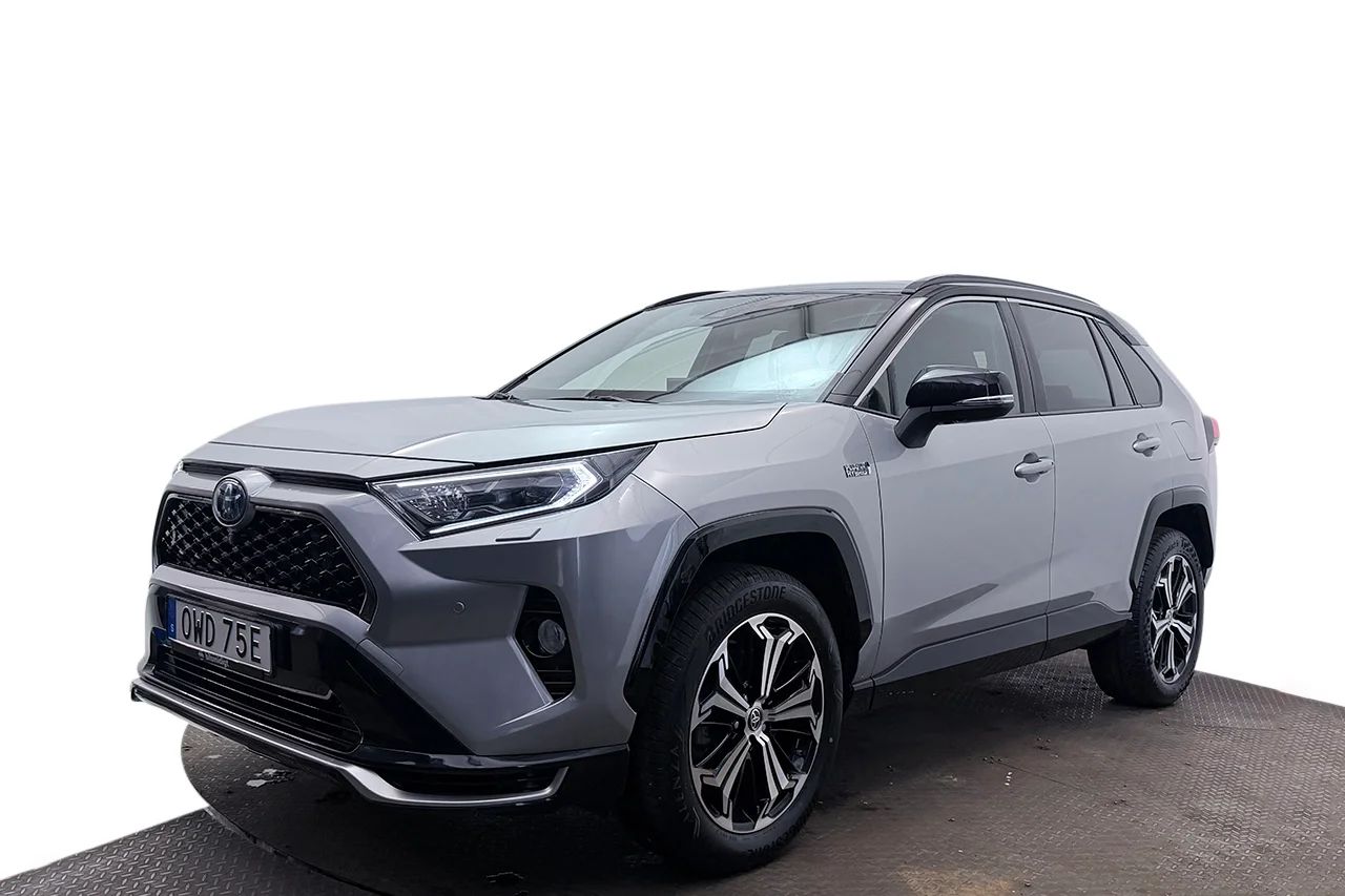 Toyota RAV4 Plug-in Style Premium Läder 360° Navi JBL Keyless 306hk